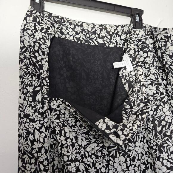 Charter Club Pleated Midi Black/White Floral Skirt Size 16W Cottagecore - Picture 6 of 7